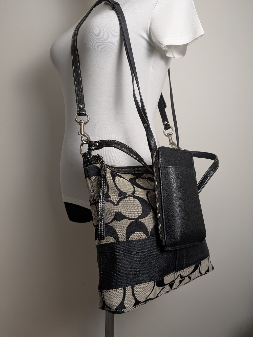Coach Signature Stripe Shoulder Bag White Black Canvas Crossbody + Free BAG